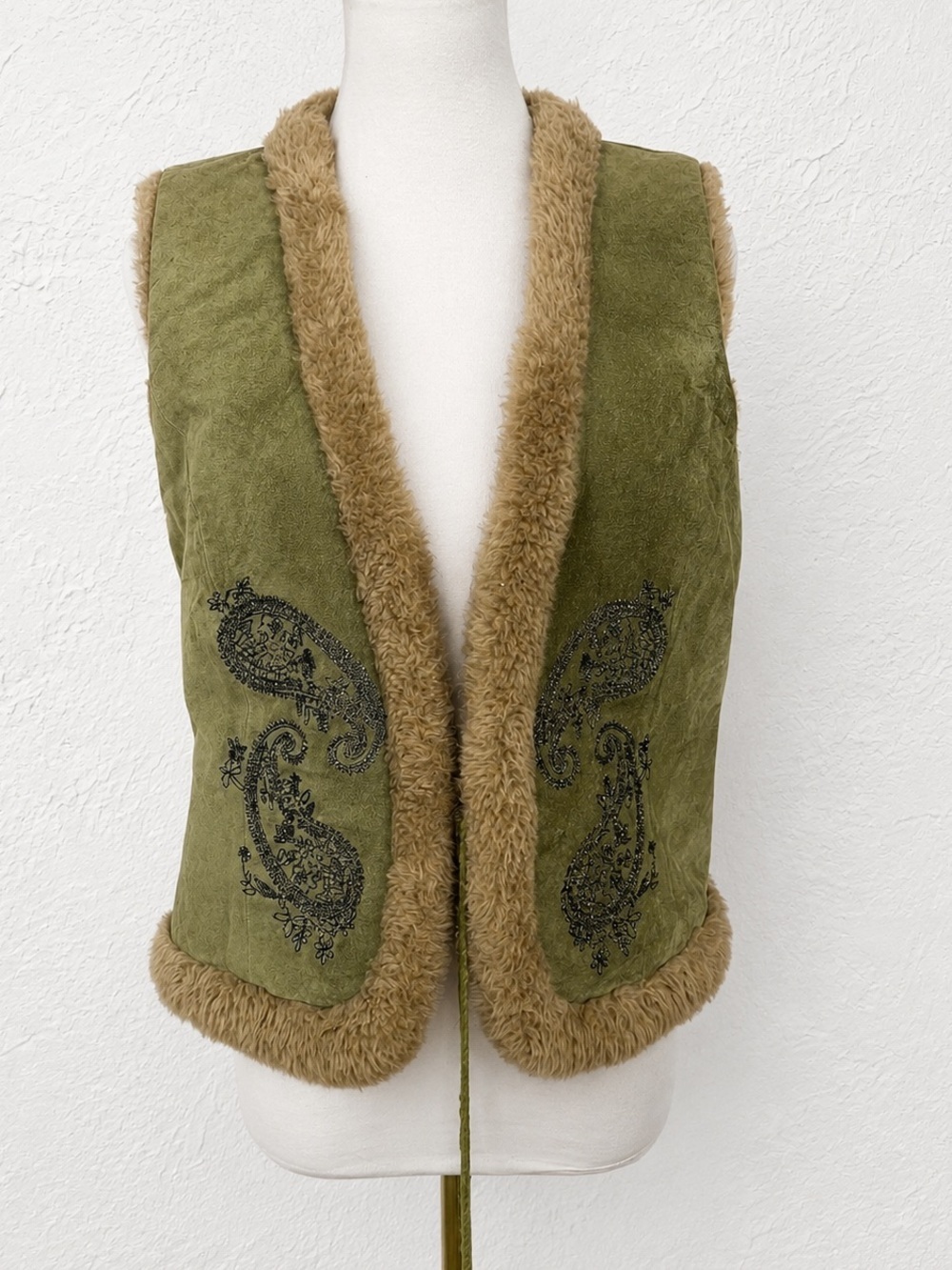 Vintage Olive Faux Fur Trim Paisley Embroidered Vest Boho Fairycore M